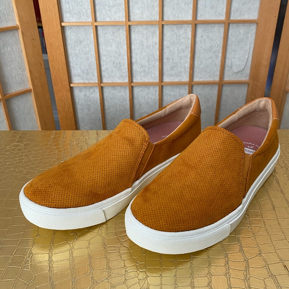 Dr. School’s Goldyellow Nova Slip Zone Sneaker Sz… - image 3